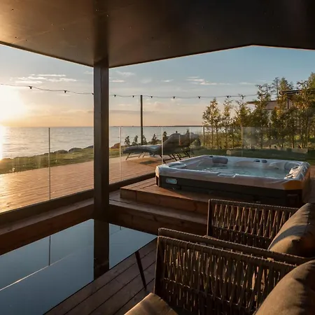 Luxury Villa Reiu